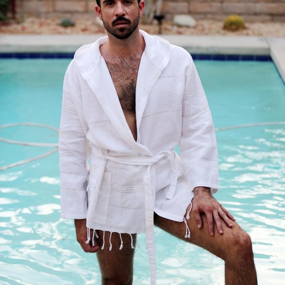 Brandon Robe - Picture 3 of 9